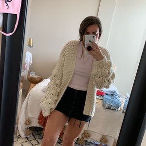 Cream/white knit cardigan with big sleeves